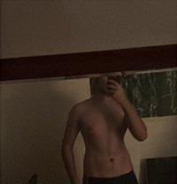 Hamdan - Acompañantes masculino in Abu Dhabi