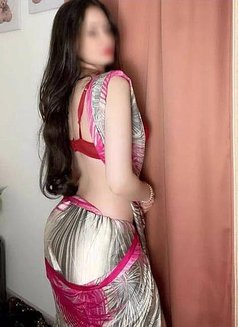 Hameetha Kerala Cute 8" Shemale - Acompañantes transexual in Kochi Photo 5 of 16
