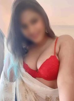 Hameetha Kerala Cute 8" Shemale - Acompañantes transexual in Kochi Photo 7 of 16