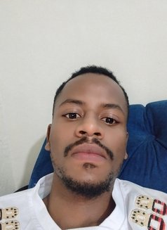 Hamisi - masseur in Nairobi Photo 1 of 2