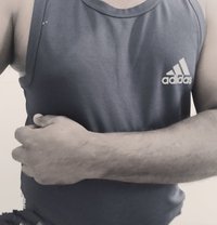 BODY wash & Clean - Male adult performer in Colombo