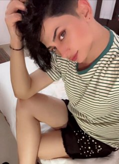Hamood - Transsexual escort in Al Sohar Photo 3 of 6