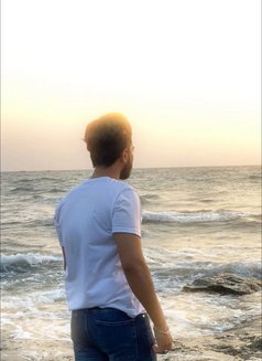 Hamood - Acompañantes masculino in Al Manama Photo 4 of 5