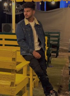 Hamood - Acompañantes masculino in Al Manama Photo 5 of 5