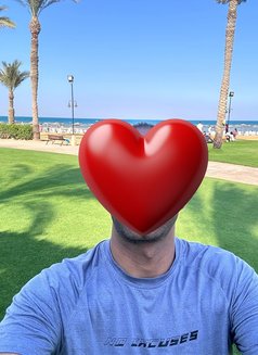 Hamoudi - Male escort in Cairo Photo 7 of 7