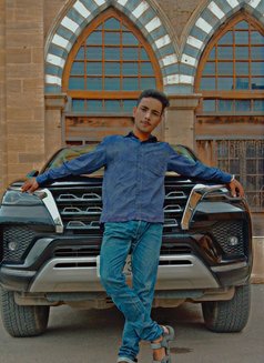 Hamza King - Male escort in Karāchi Photo 1 of 30