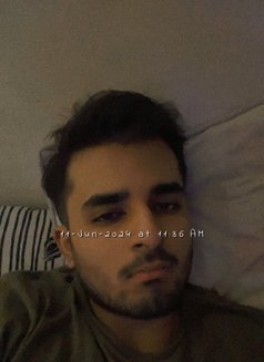 Hamza - Male escort in Lahore Photo 3 of 6