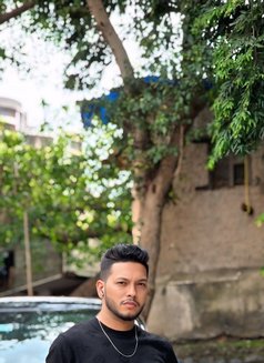 Hamzah - Acompañantes masculino in Mumbai Photo 2 of 11