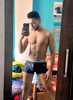 Hamzah - Male escort in Mumbai Photo 1 of 7