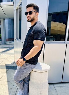 Hamzi - Acompañantes masculino in Dubai Photo 3 of 7