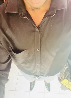 Hamzz - Male escort in Colombo Photo 1 of 1