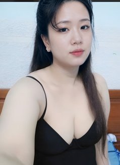 Hana Ruby Independent Girl - puta in Bangalore Photo 1 of 6