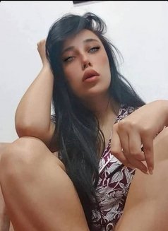 Hana Escorts - escort in Cairo Photo 3 of 3