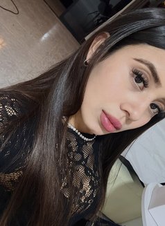 Hana Best Service - puta in Doha Photo 3 of 6