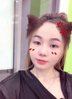 Hana - masseuse in Muscat Photo 1 of 7