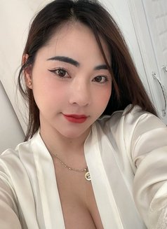 Hana - escort in Abu Dhabi Photo 6 of 6