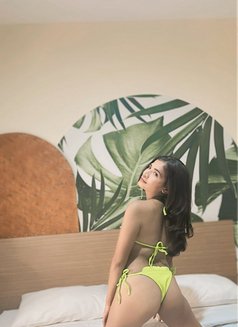 Hana - escort in Bali Photo 10 of 13