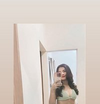 Hana - escort in Bali