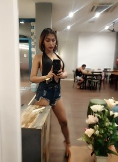 Hana Ladyboy Ajman - Transsexual escort in Sharjah Photo 2 of 5