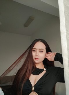 Hana Mawaleh - escort in Muscat Photo 1 of 5