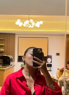 Hana - puta in Kathmandu Photo 3 of 4