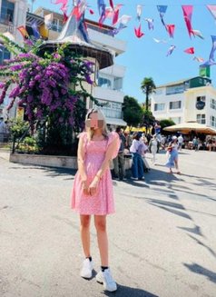 New - puta in Muscat Photo 1 of 2