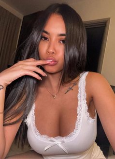 Hana and camna Outcall or Incall - escort in Al Manama Photo 2 of 4