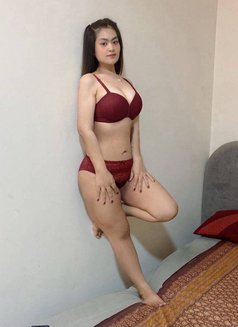 Hana professional massage - puta in Muscat Photo 1 of 6