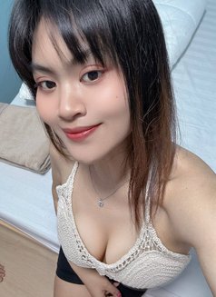 Hana professional massage - puta in Muscat Photo 5 of 5