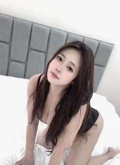 Hana's incall and outcall - escort in Jeddah Photo 2 of 6