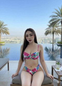 Hana 🦋 - puta in Dubai Photo 1 of 6