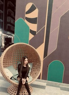 Hana 🦋 - puta in Dubai Photo 5 of 6