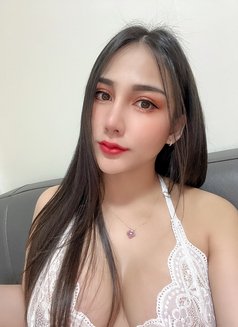 Hana - escort in Seoul Photo 5 of 5