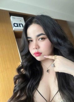 Hana - puta in Hofuf Photo 8 of 13