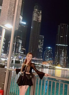 Hana - puta in Dubai Photo 6 of 10