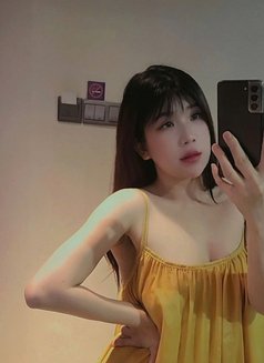 Hana - puta in Singapore Photo 7 of 8