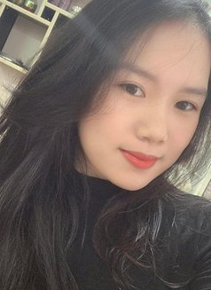 Hana - escort in Mumbai Photo 2 of 4