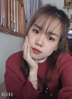 Hana - escort in Mumbai Photo 3 of 4