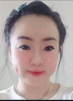 Hana - escort in Muscat Photo 1 of 3