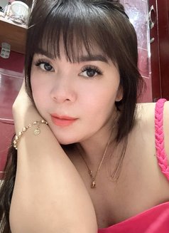 Hana - escort in Noida Photo 3 of 5