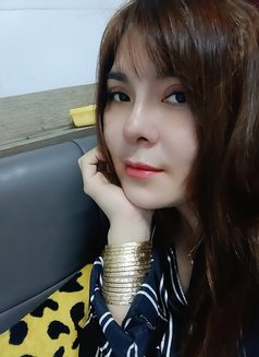 Hana - escort in Noida Photo 4 of 5