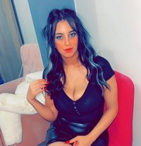 Hanan - puta in İstanbul