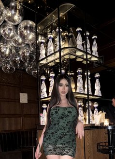 Benz Mercedes - Transsexual escort in Jeddah Photo 6 of 6