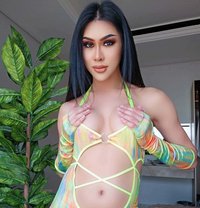 Hanas Big Dick Both Mistress - Transsexual escort in Riyadh Photo 8 of 12