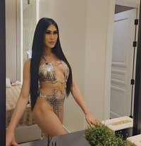 Big Dick Both Mistress - Transsexual escort in Riyadh Photo 4 of 10