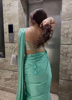 Priya - escort in Chennai Photo 4 of 6