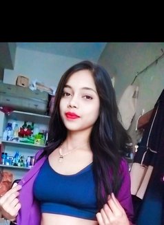 Hand Cash Payment - escort in Visakhapatnam Photo 3 of 13