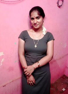 Hand Cash Payment Low Cost Independent - escort in Hyderabad Photo 3 of 10