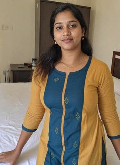 Hand Cash Payment Low Cost Independent - escort in Hyderabad Photo 7 of 10