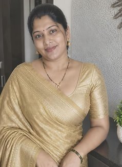 Hand Cash Payment Low Cost Independent - escort in Hyderabad Photo 10 of 10